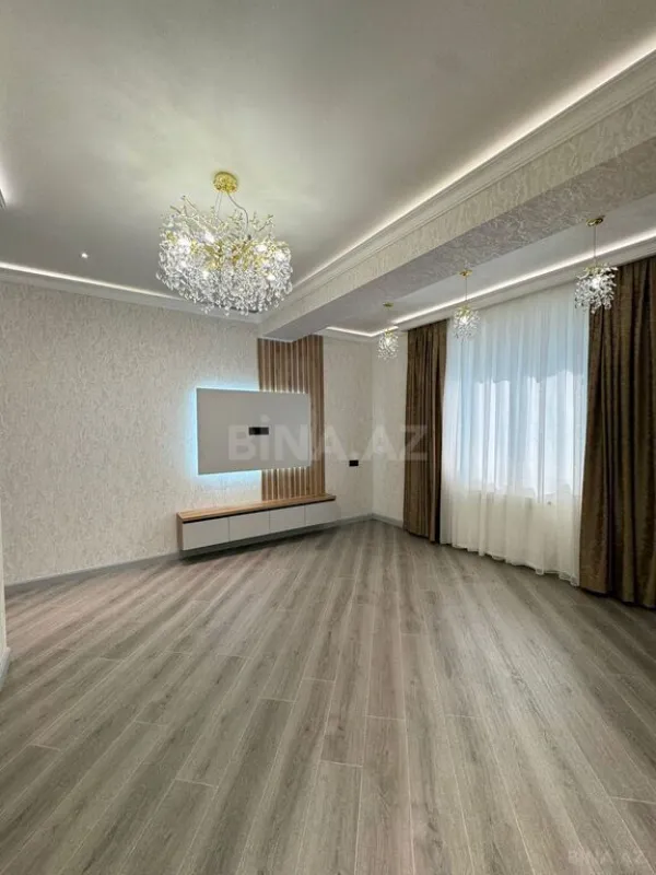 Satılır 3 otaqlı mənzil 108 m²