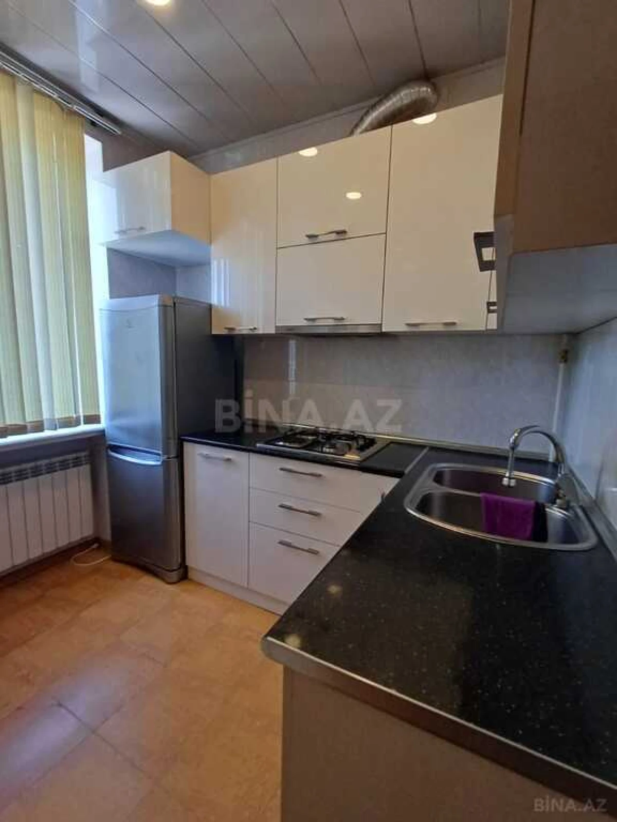 Kirayə verilir 2 otaqlı mənzil 70 m²