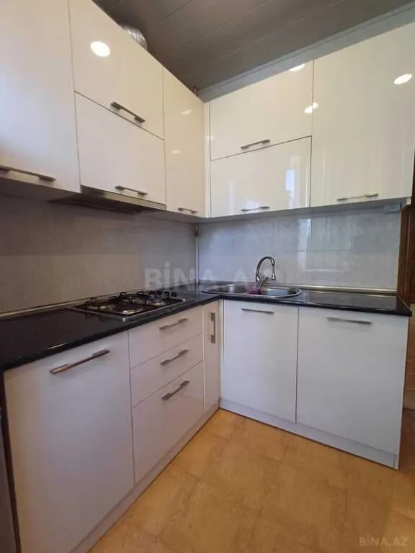 Kirayə verilir 2 otaqlı mənzil 70 m²