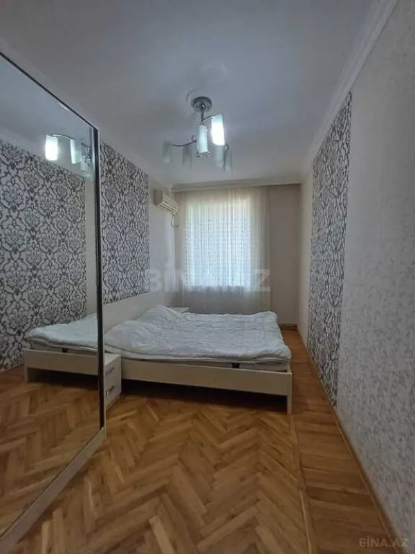 Kirayə verilir 2 otaqlı mənzil 70 m²