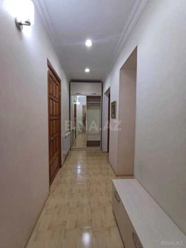 Kirayə verilir 2 otaqlı mənzil 70 m²