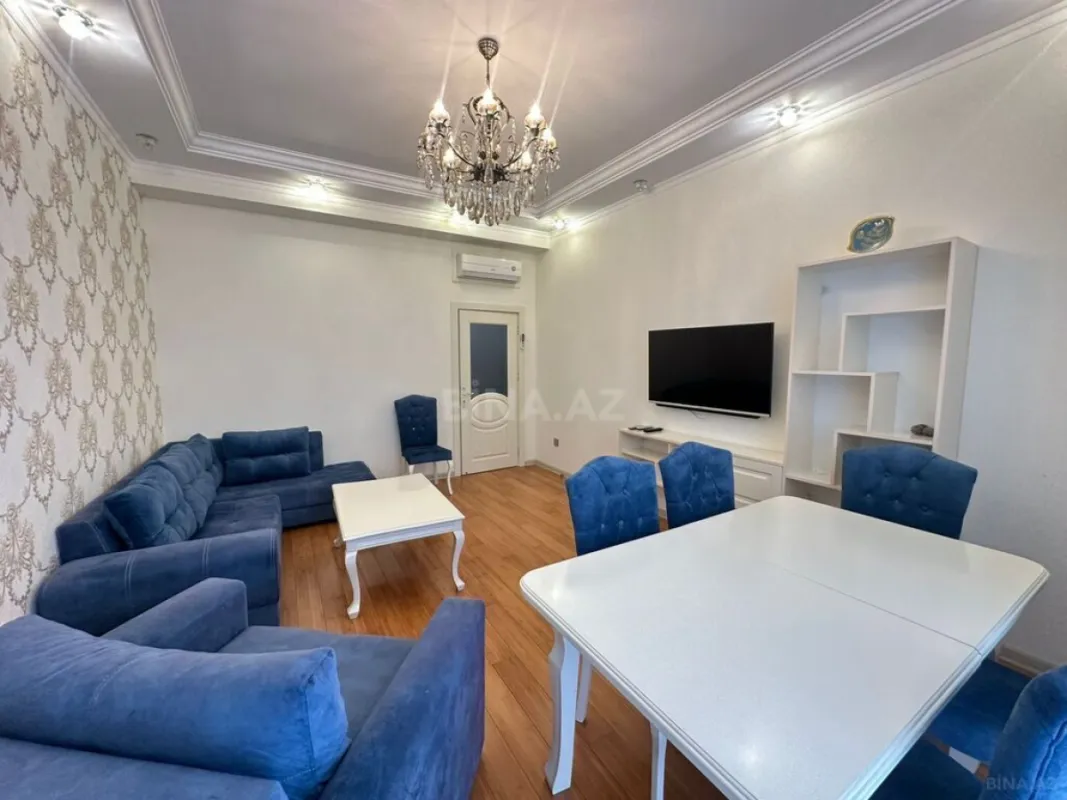 Kirayə verilir 2 otaqlı mənzil 90 m²