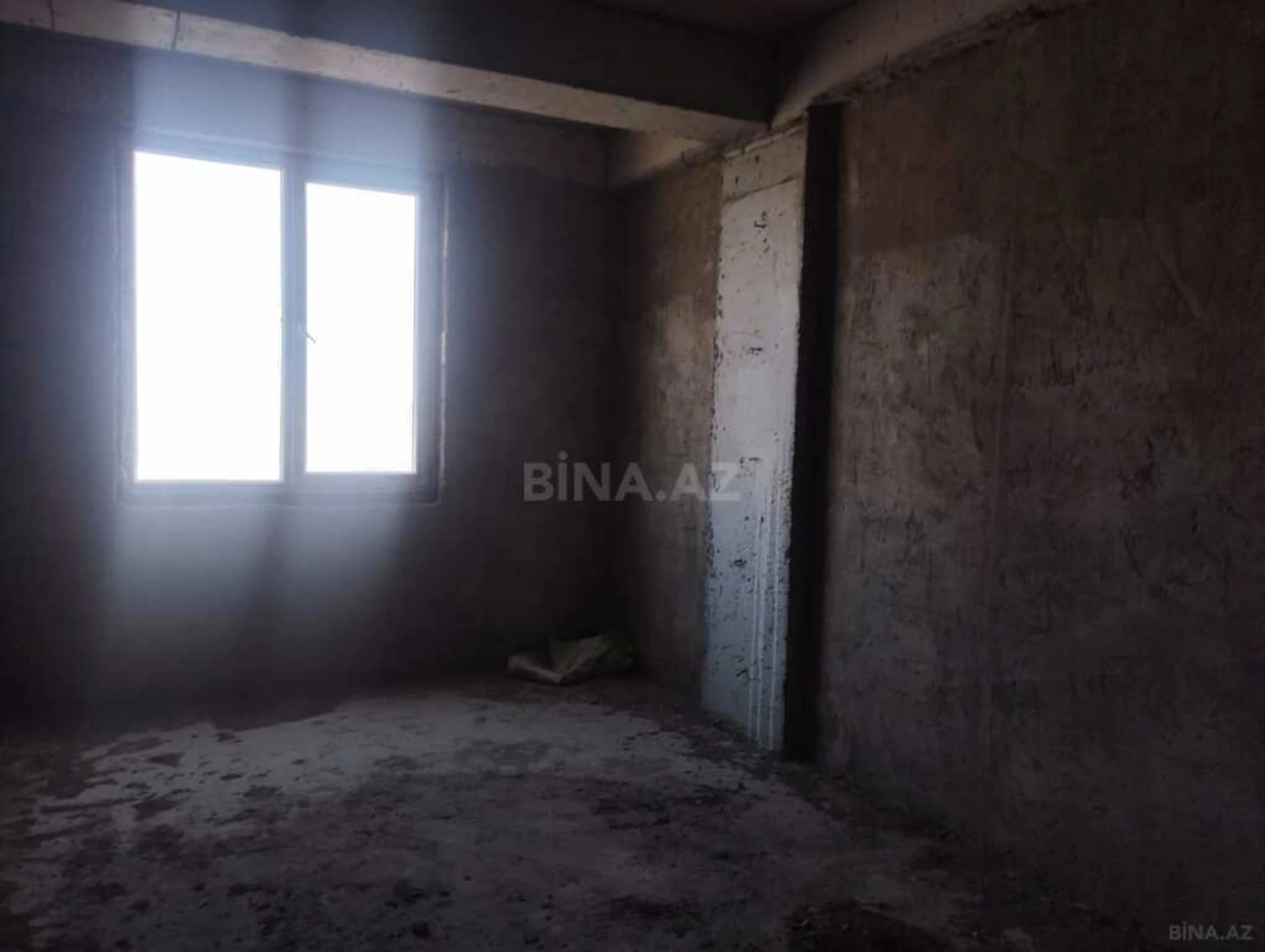 Satılır 3 otaqlı mənzil 143 m²