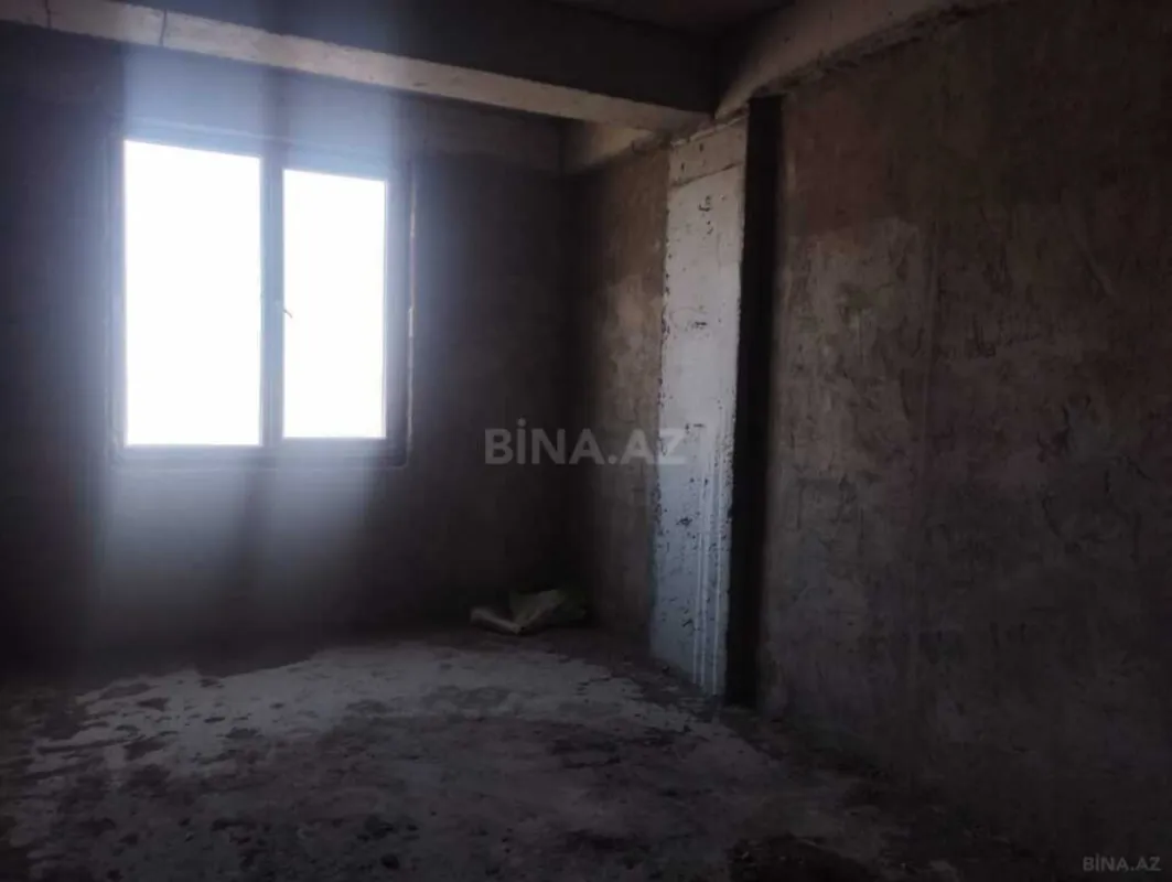Satılır 3 otaqlı mənzil 143 m²