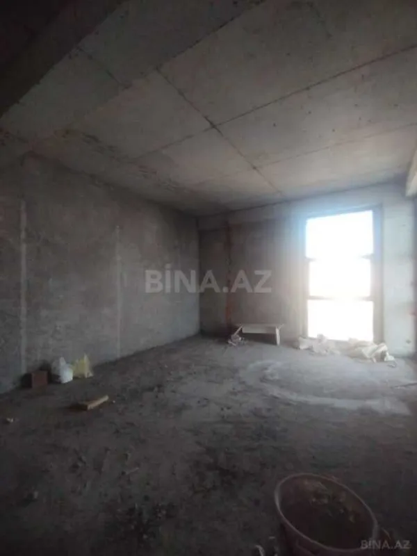 Satılır 3 otaqlı mənzil 143 m²