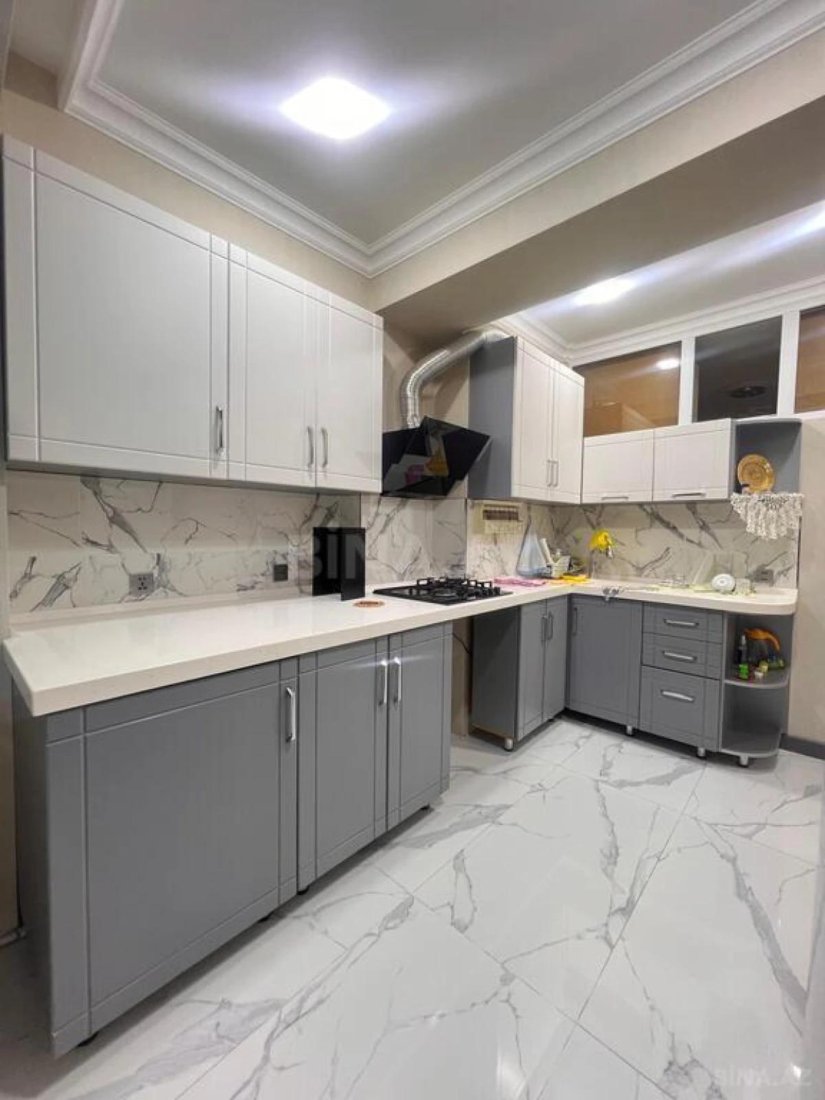 Satılır 2 otaqlı mənzil 66 m²