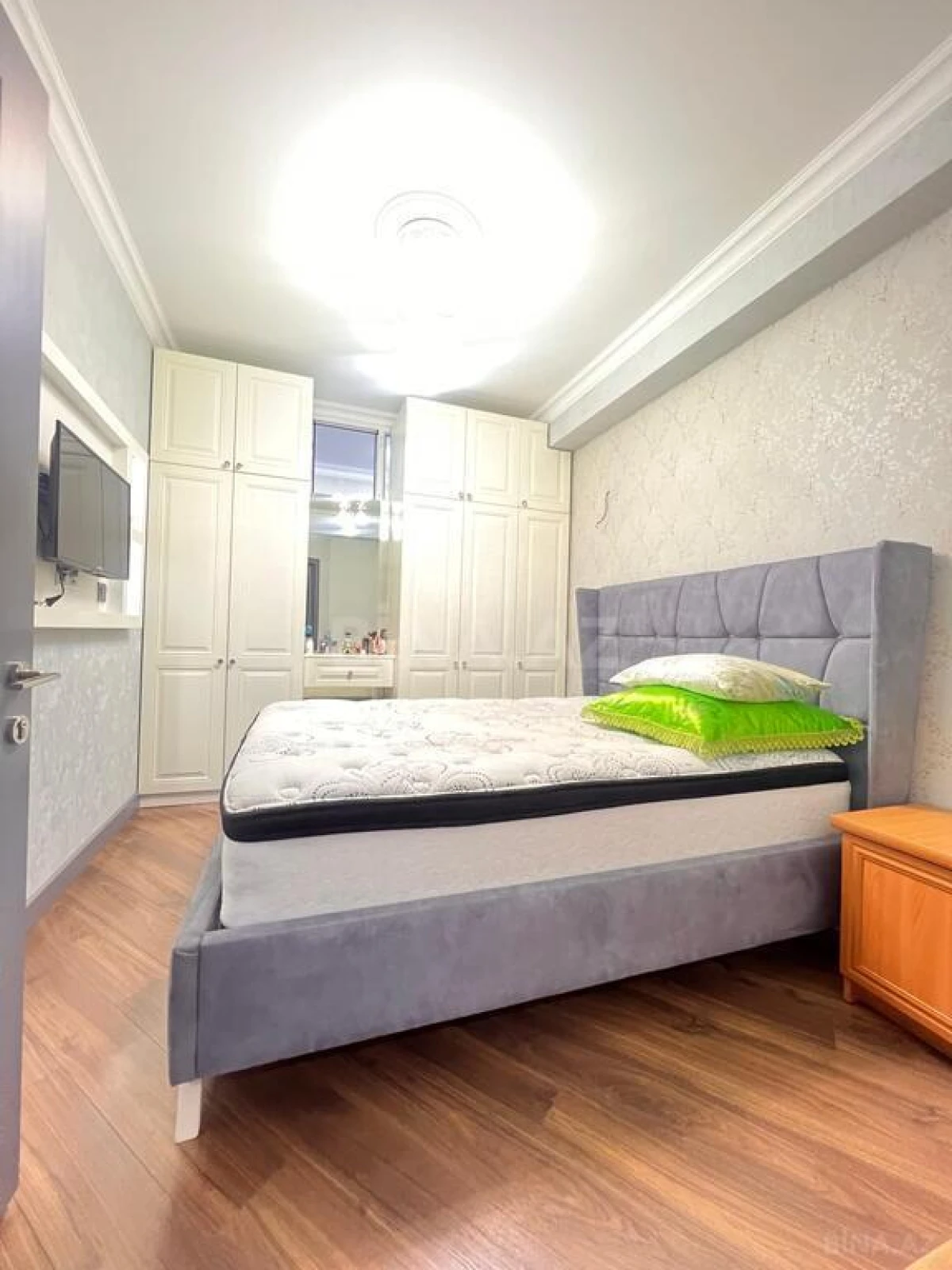 Satılır 2 otaqlı mənzil 66 m²