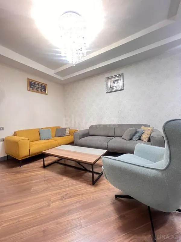 Satılır 2 otaqlı mənzil 66 m²