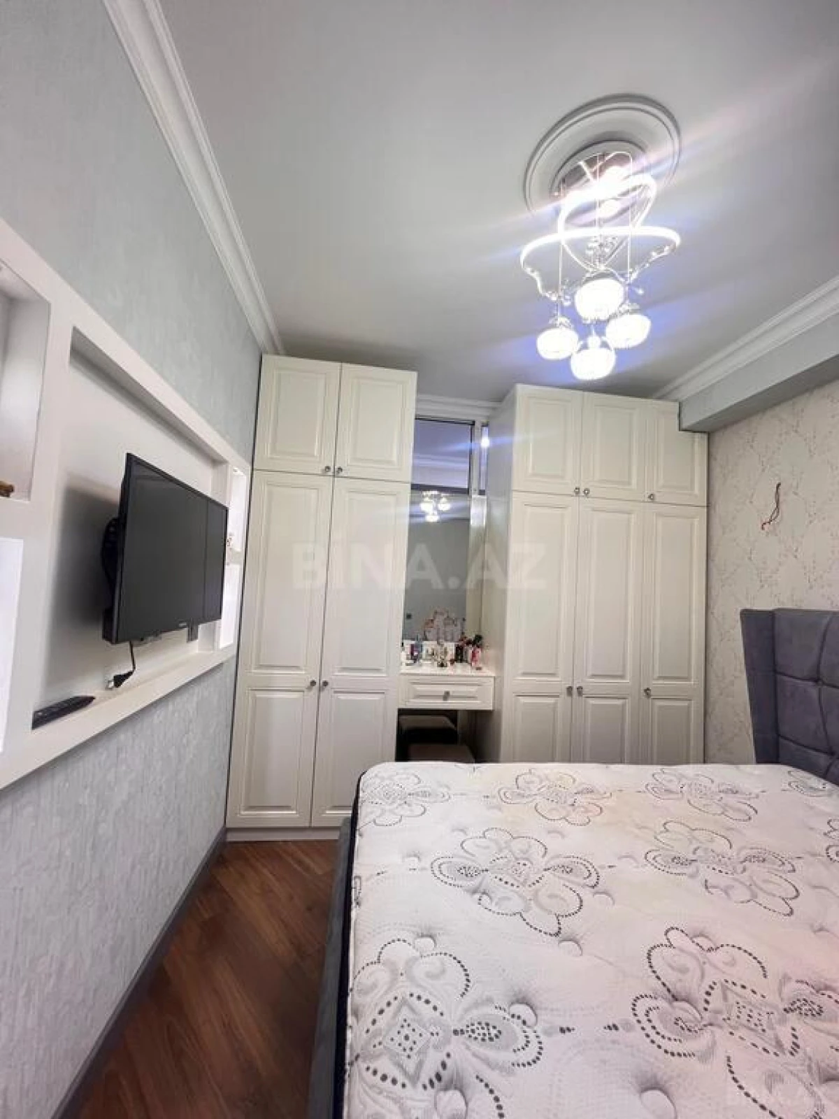 Satılır 2 otaqlı mənzil 66 m²