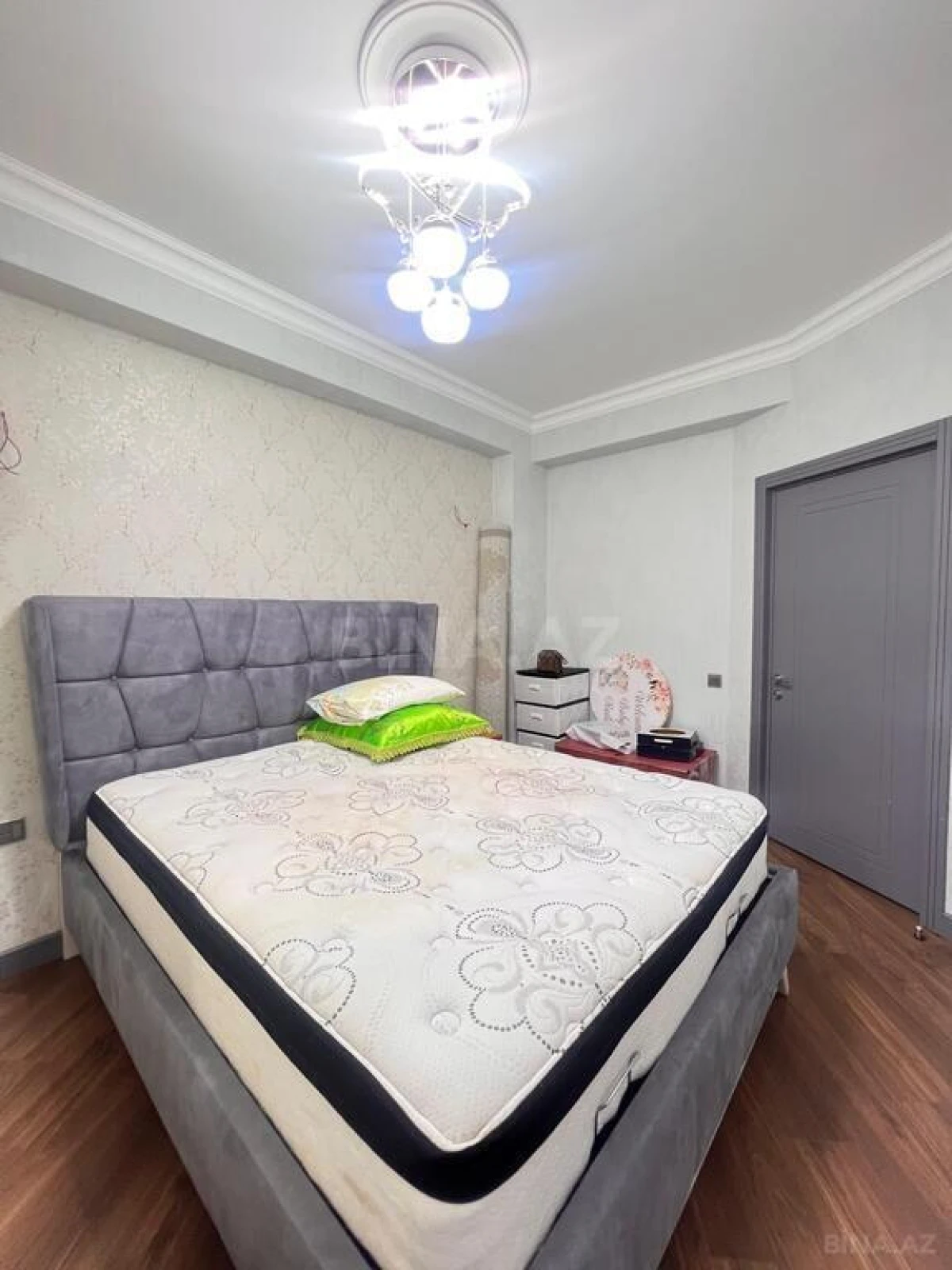 Satılır 2 otaqlı mənzil 66 m²