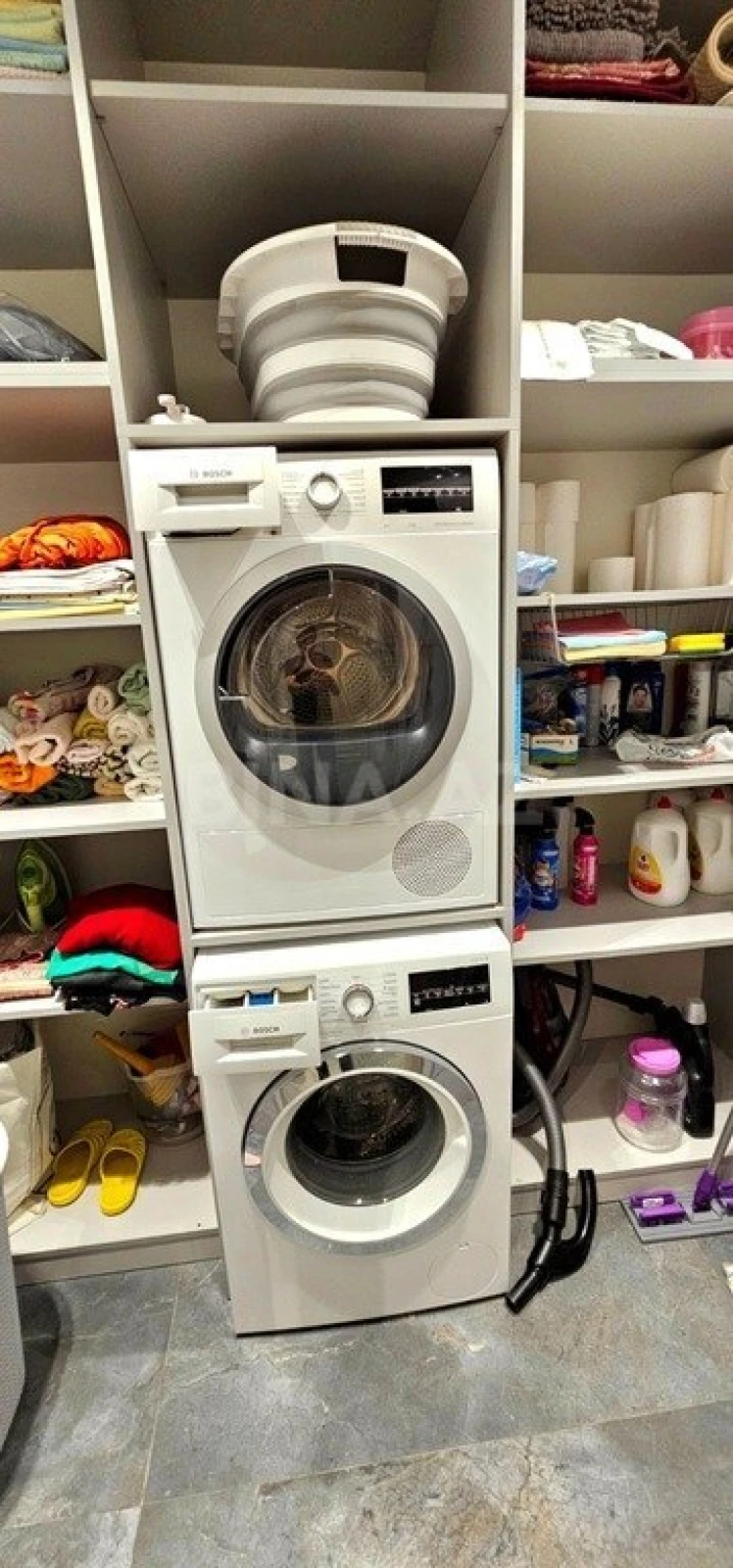 Satılır 4 otaqlı mənzil 229 m²