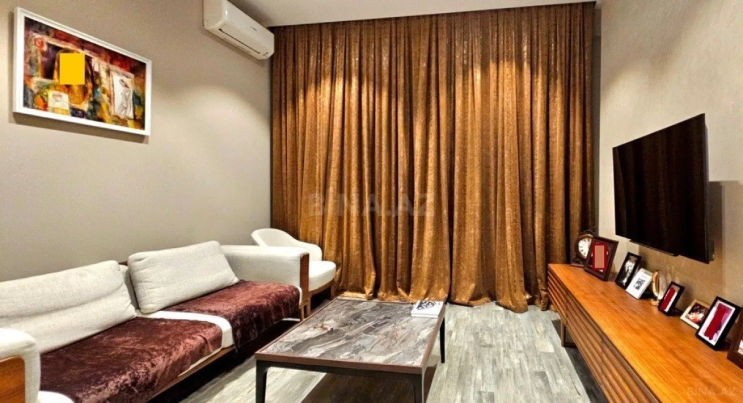 Satılır 4 otaqlı mənzil 229 m²