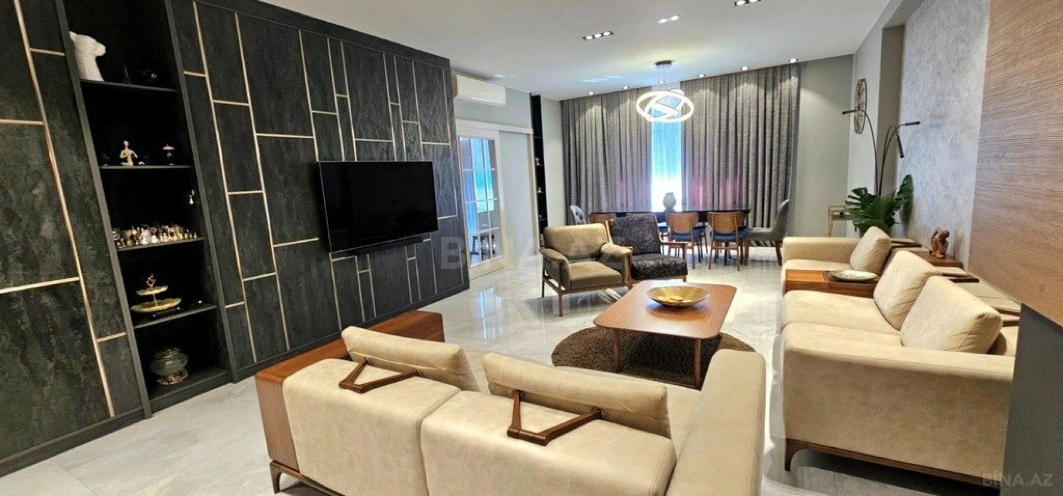 Satılır 4 otaqlı mənzil 229 m²