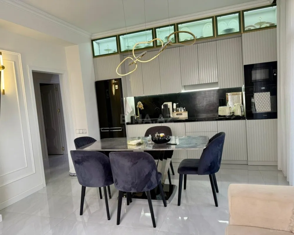 Satılır 3 otaqlı mənzil 82 m²