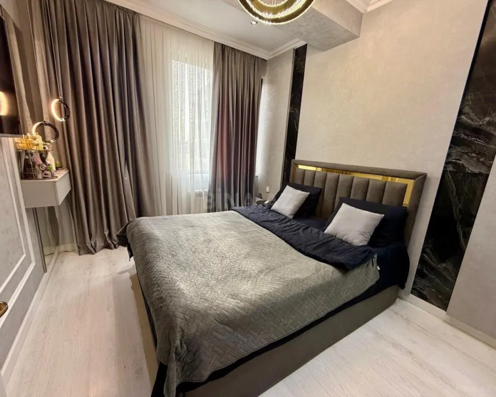 Satılır 3 otaqlı mənzil 82 m²
