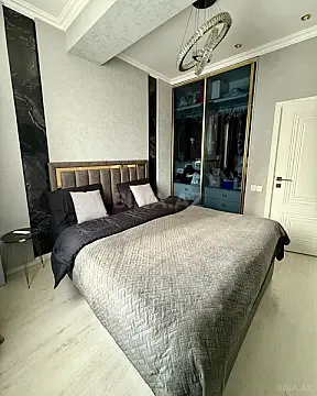 Satılır 3 otaqlı mənzil 82 m²