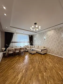 Satılır 3 otaqlı mənzil 118 m² — Bakı, Həzi Aslanov qəs. 3 otaq 118.00 m²