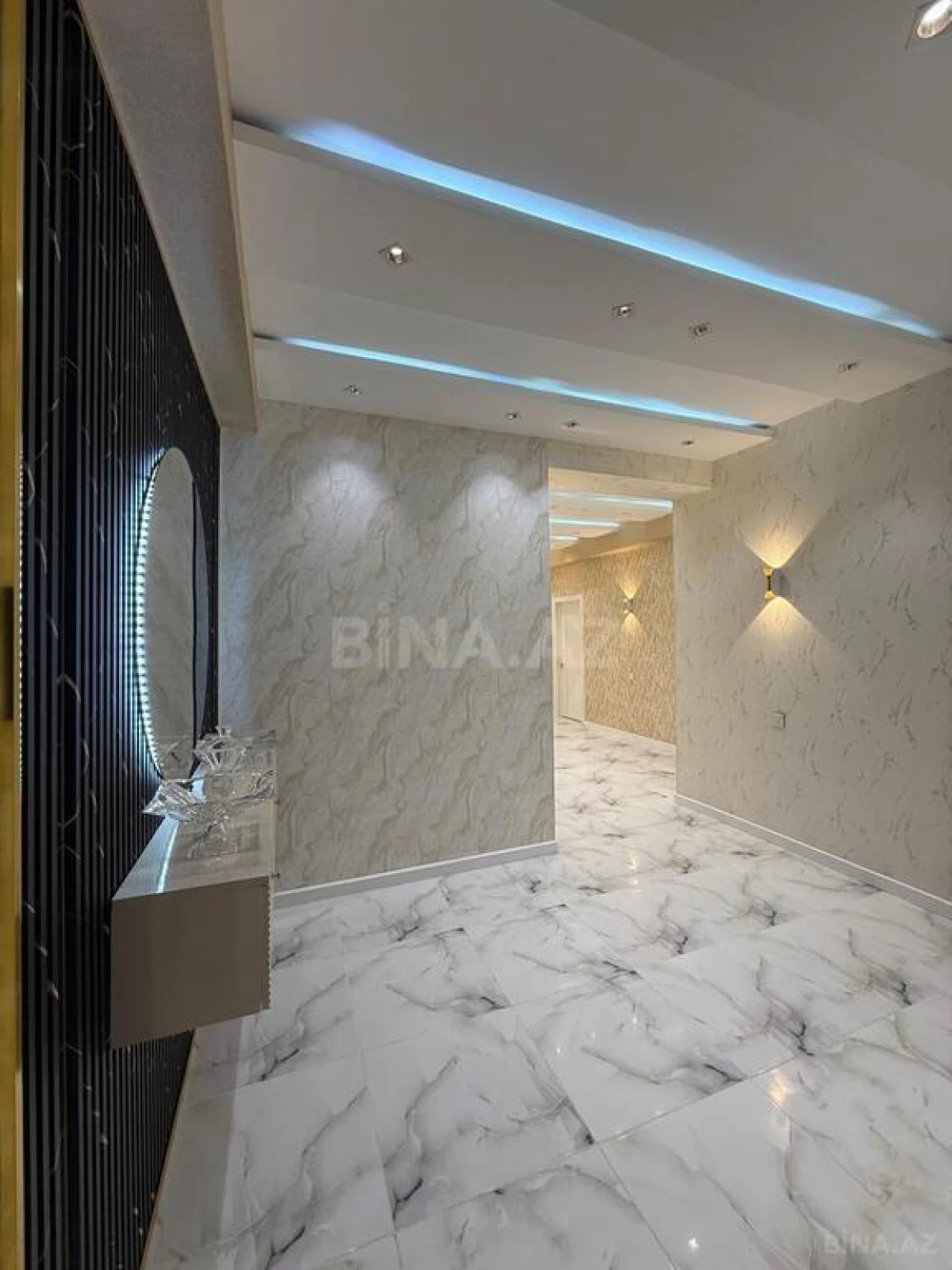 Satılır 3 otaqlı mənzil 118 m²