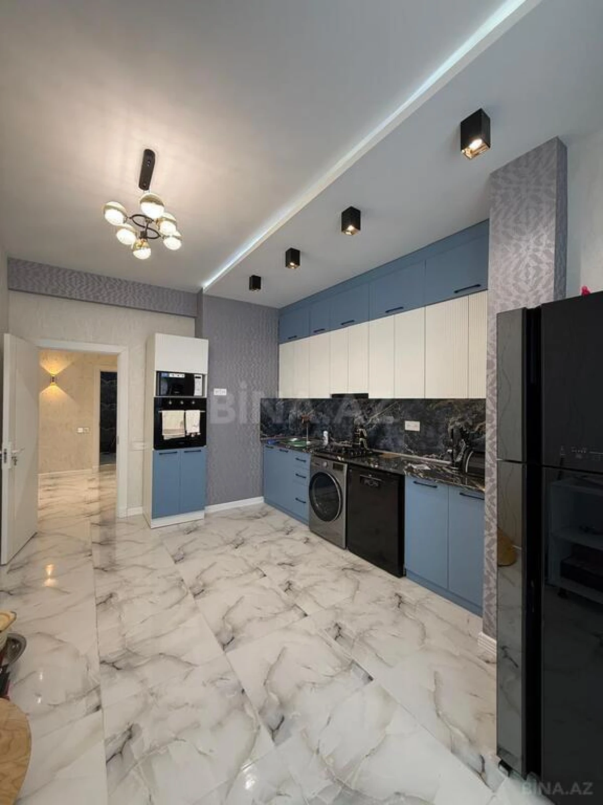 Satılır 3 otaqlı mənzil 118 m²