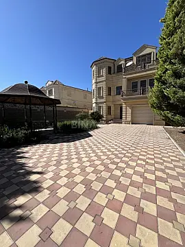 Satılır 8 otaqlı həyət evi 530 m² — Bakı, 9-cu mikrorayon 8 otaq 530.00 m²