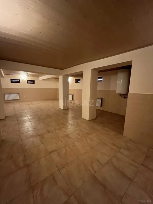 Satılır 8 otaqlı həyət evi 530 m²