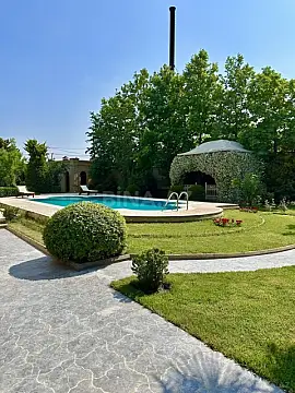 Satılır 7 otaqlı həyət evi 500 m²