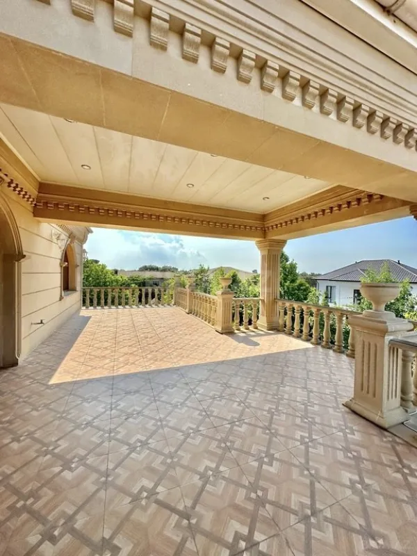 Satılır 7 otaqlı həyət evi 500 m²