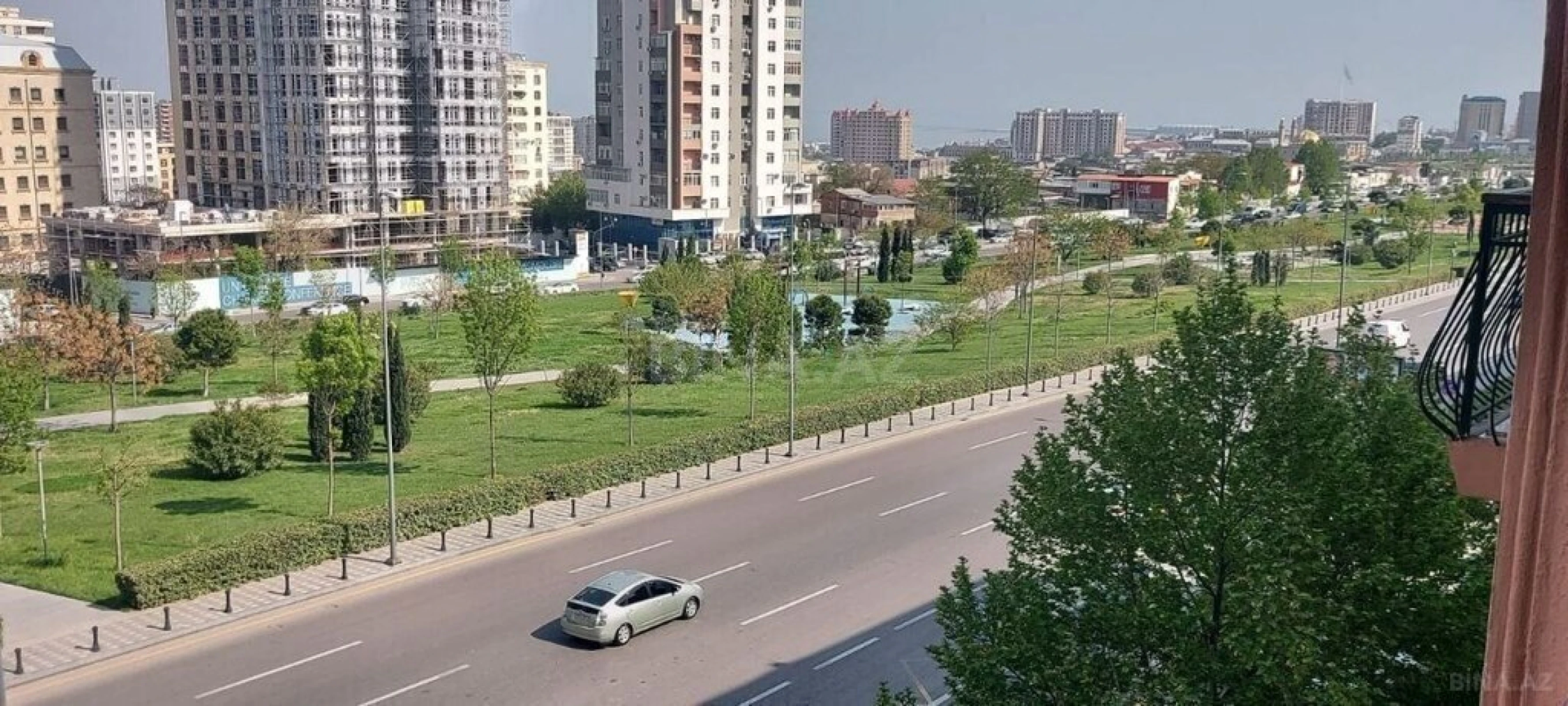 Satılır 3 otaqlı mənzil 90 m²