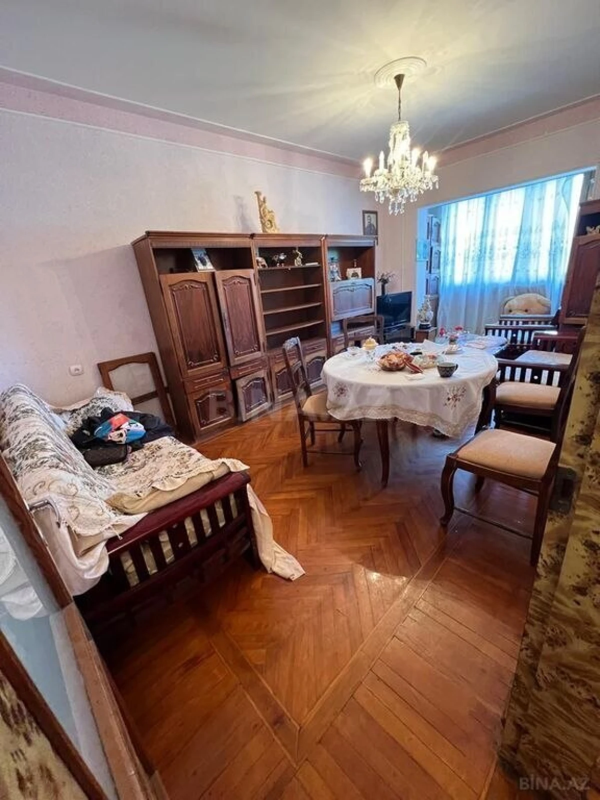 Satılır 4 otaqlı mənzil 100 m²