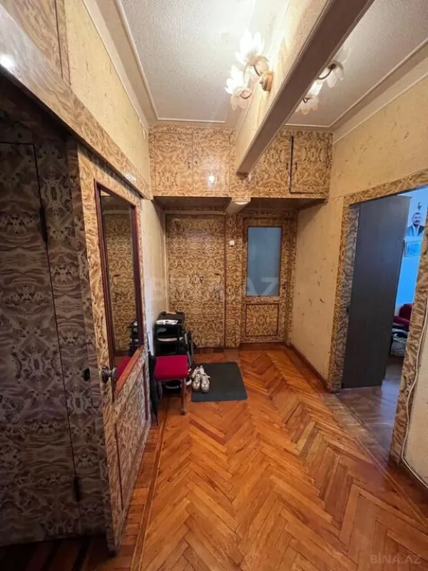 Satılır 4 otaqlı mənzil 100 m²