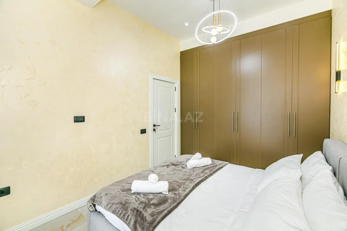 Kirayə verilir 2 otaqlı mənzil 100 m²