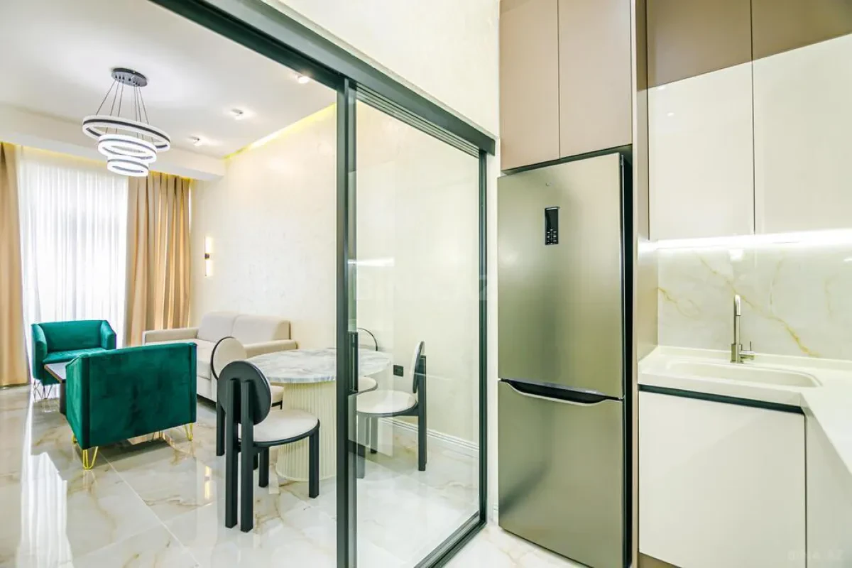 Kirayə verilir 2 otaqlı mənzil 100 m²