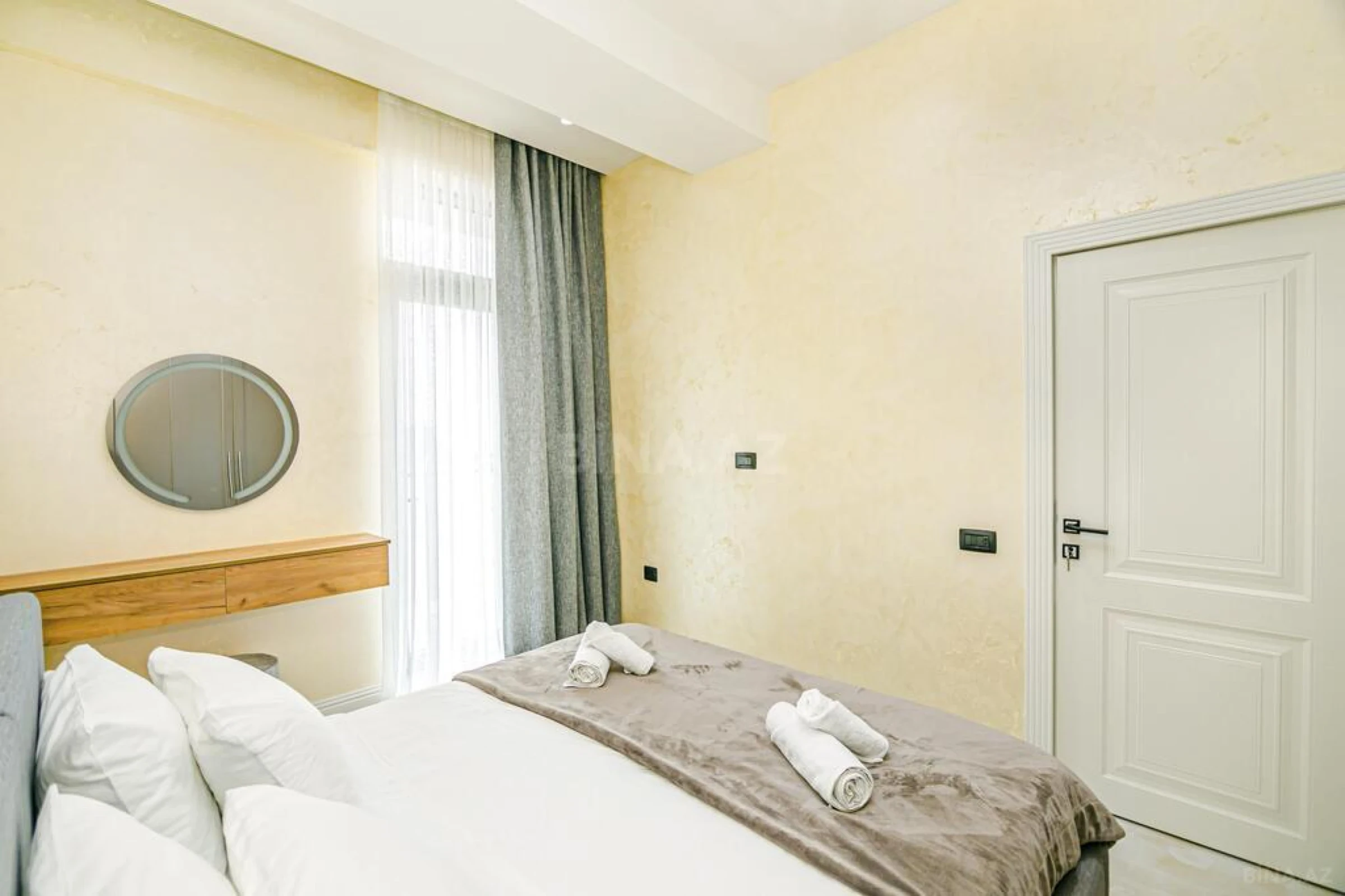 Kirayə verilir 2 otaqlı mənzil 100 m²