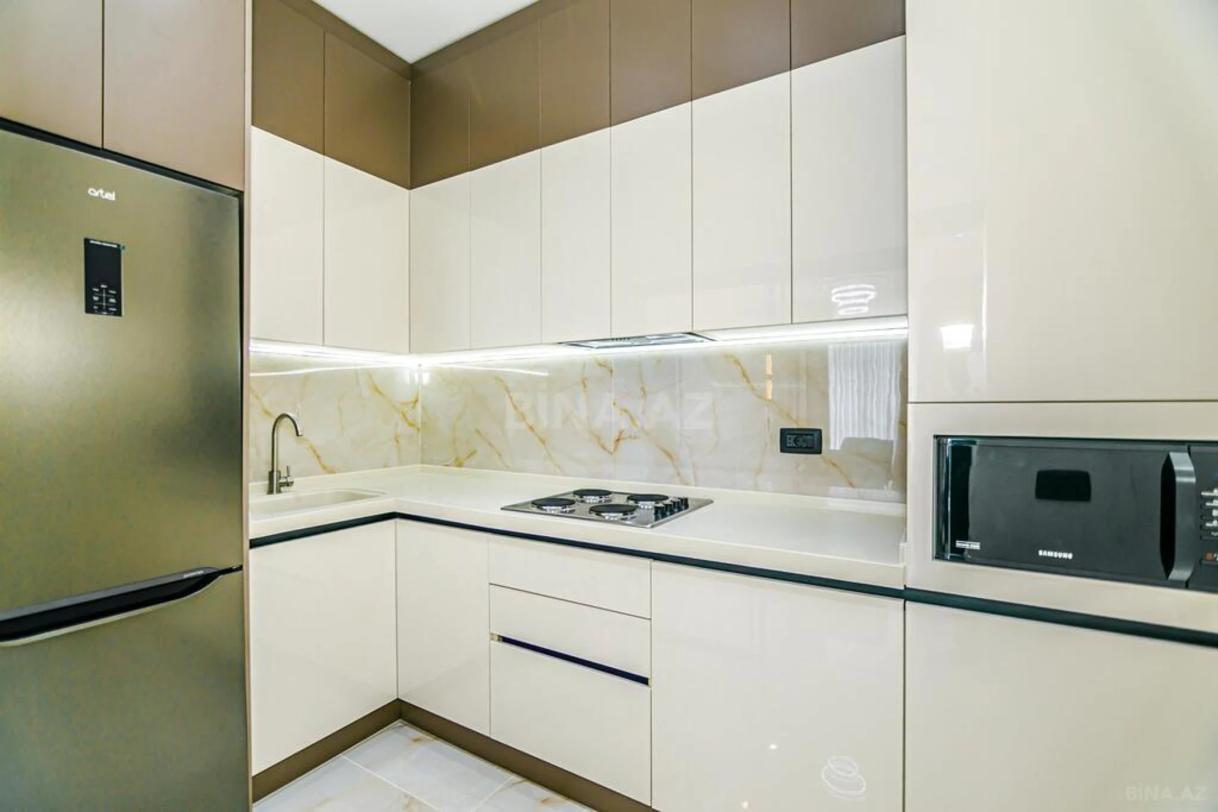 Kirayə verilir 2 otaqlı mənzil 100 m²