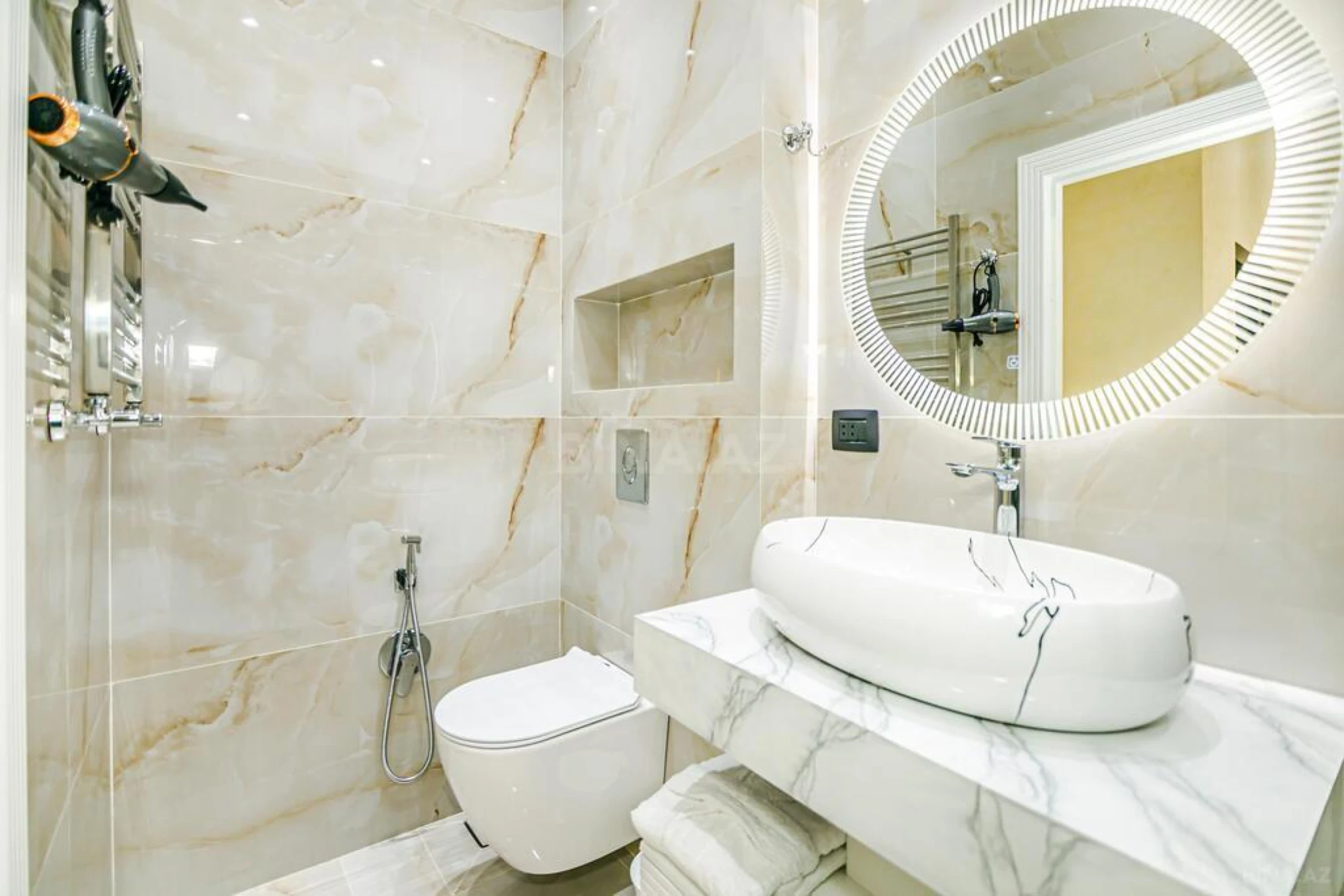 Kirayə verilir 2 otaqlı mənzil 100 m²