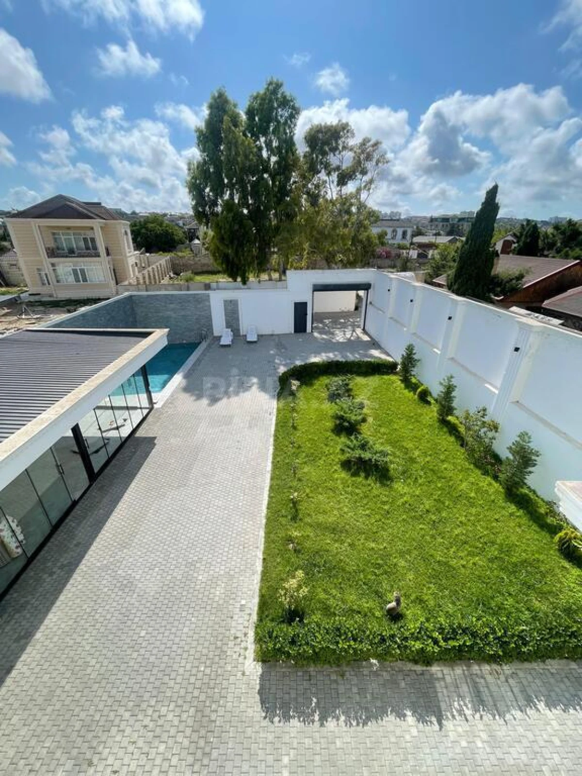 Kirayə verilir 3 otaqlı həyət evi 400 m²