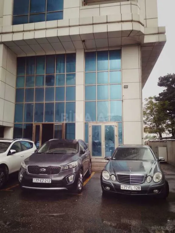 Satılır obyekt 140 m²