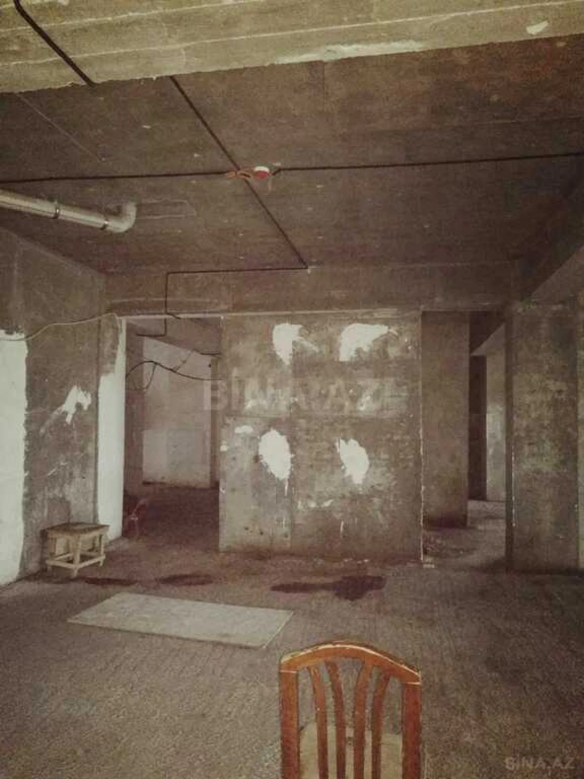 Satılır obyekt 140 m²