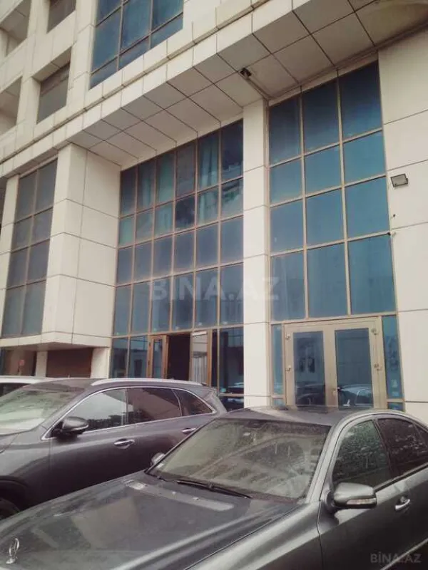 Satılır obyekt 140 m²