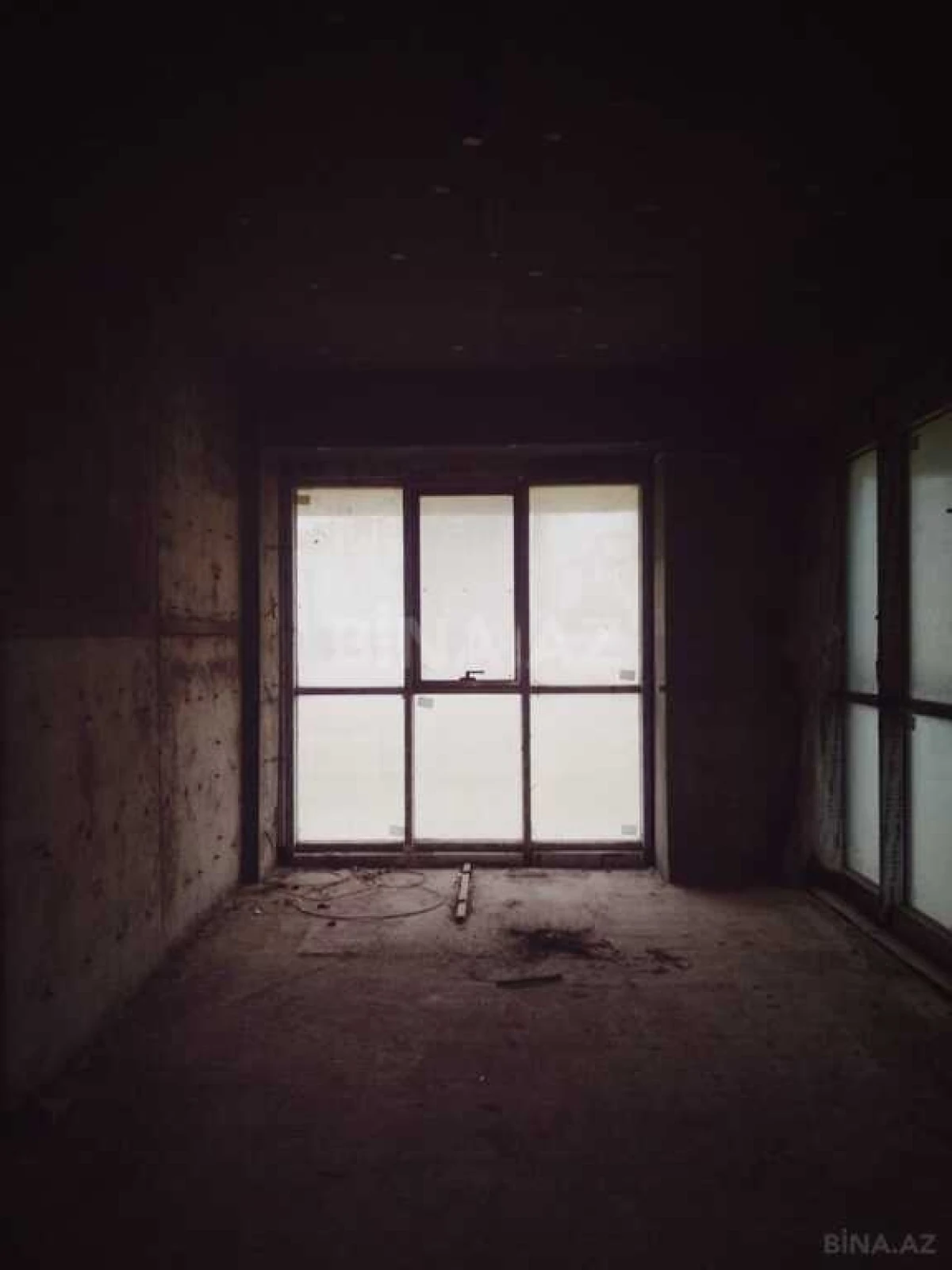 Satılır obyekt 140 m²