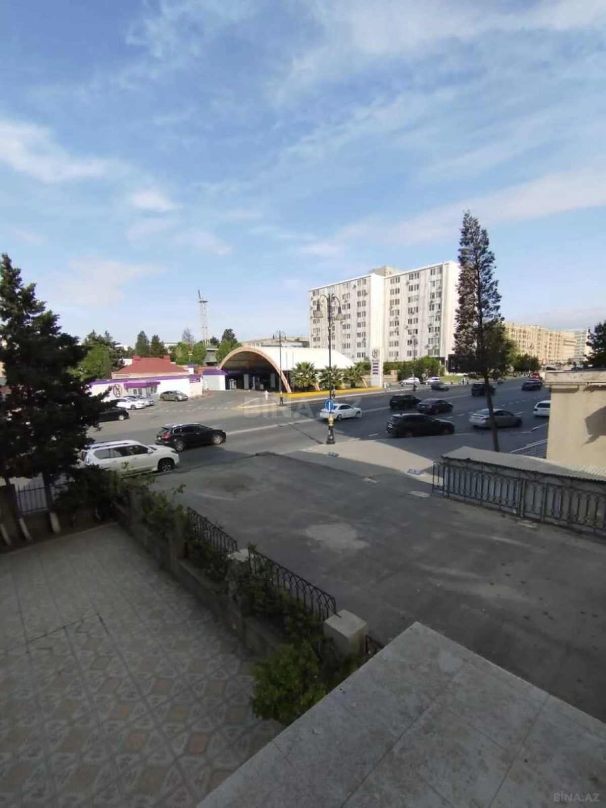 Satılır obyekt 1200 m²