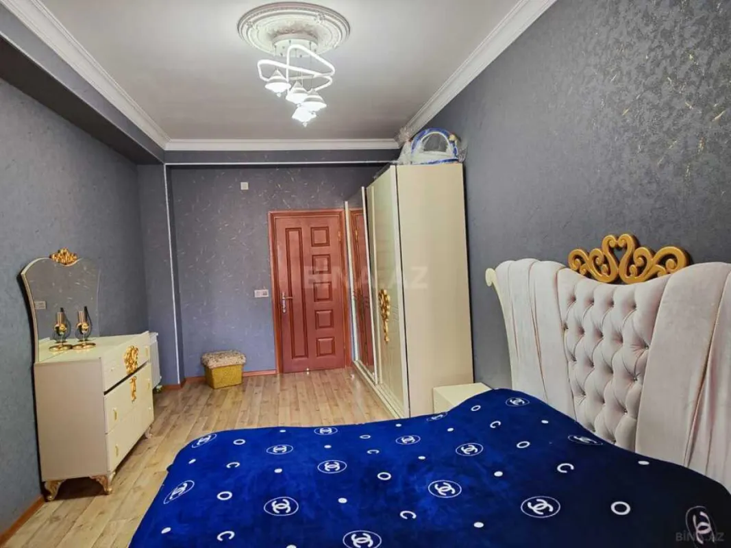 Satılır 3 otaqlı mənzil 113 m²