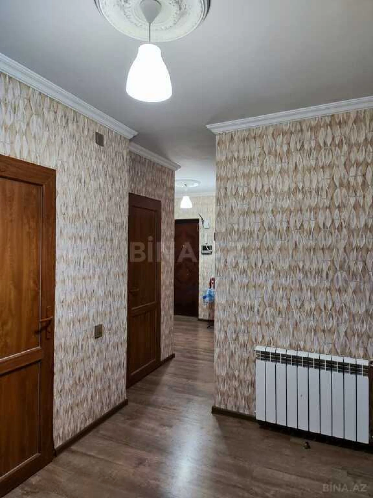 Satılır 3 otaqlı mənzil 113 m²