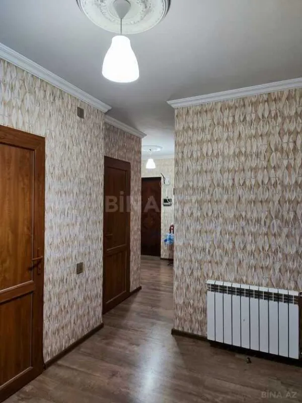 Satılır 3 otaqlı mənzil 113 m²