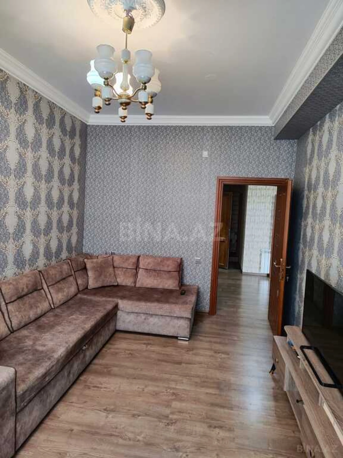 Satılır 3 otaqlı mənzil 113 m²