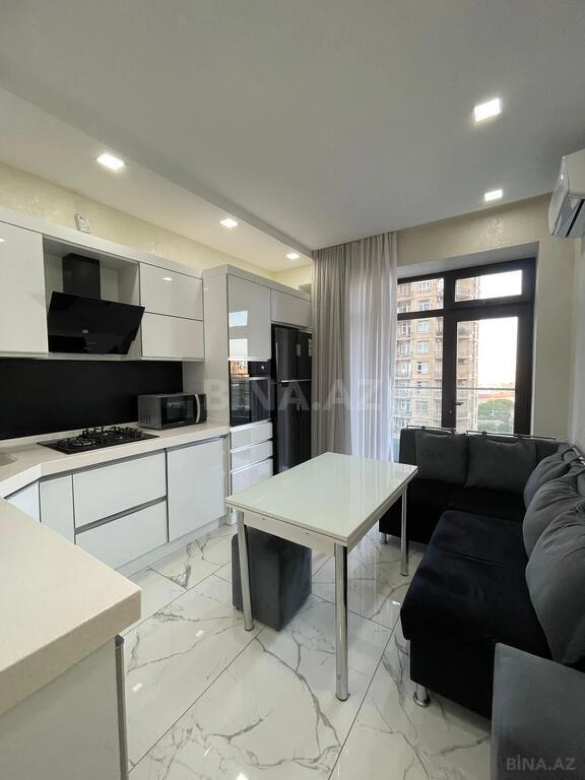 Kirayə verilir 3 otaqlı mənzil 110 m²