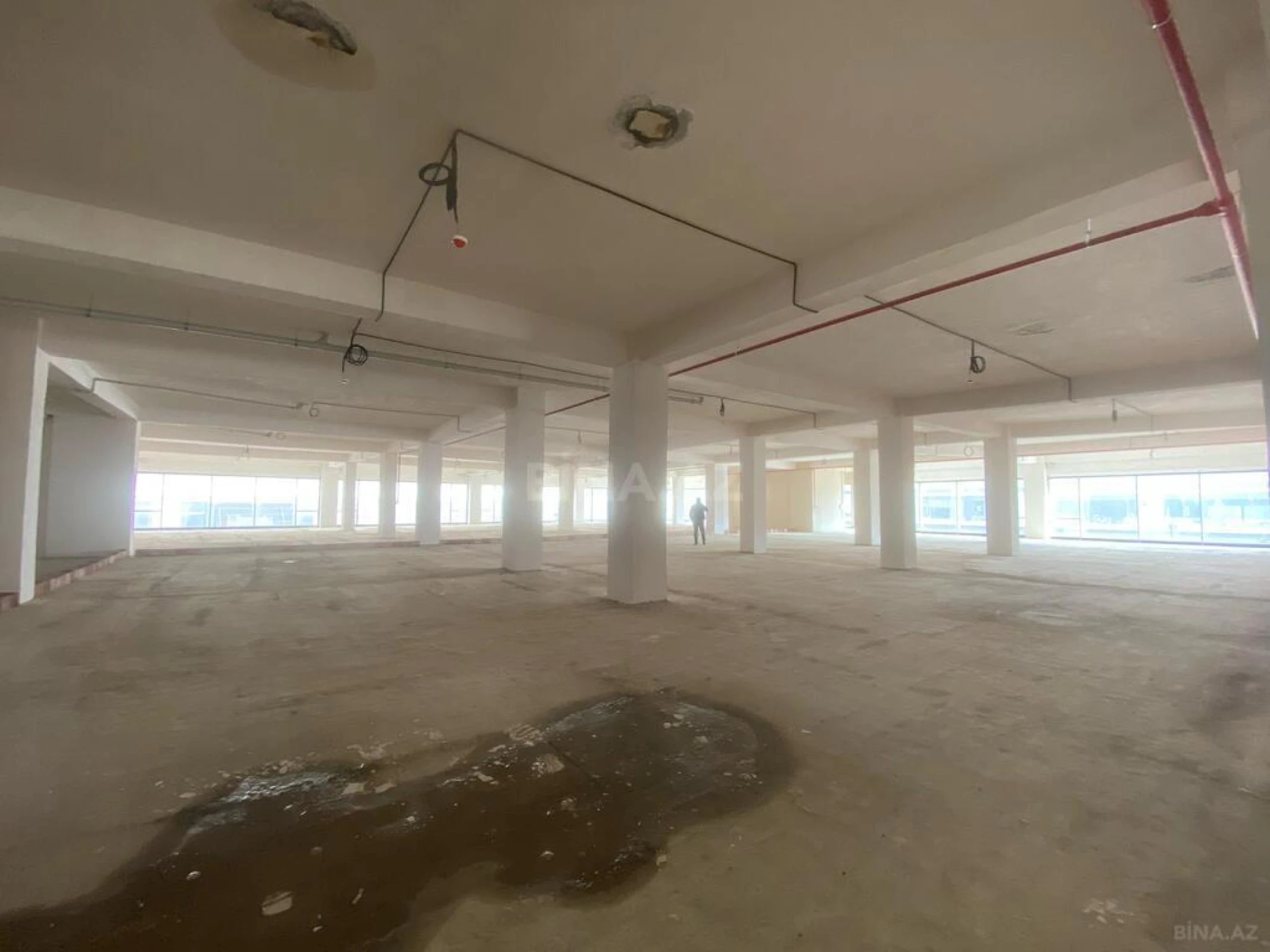 Satılır obyekt 1100 m²