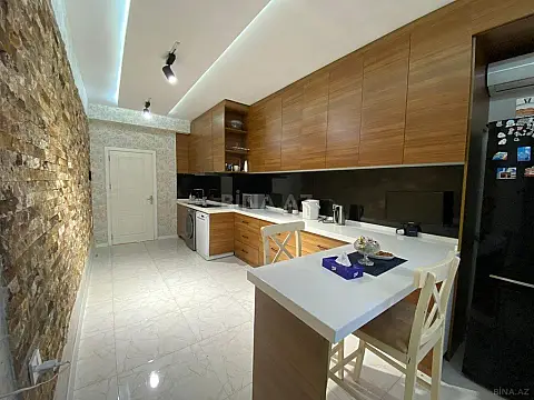 Satılır 2 otaqlı mənzil 90 m² — Bakı, İnşaatçılar 2 otaq 90.00 m²