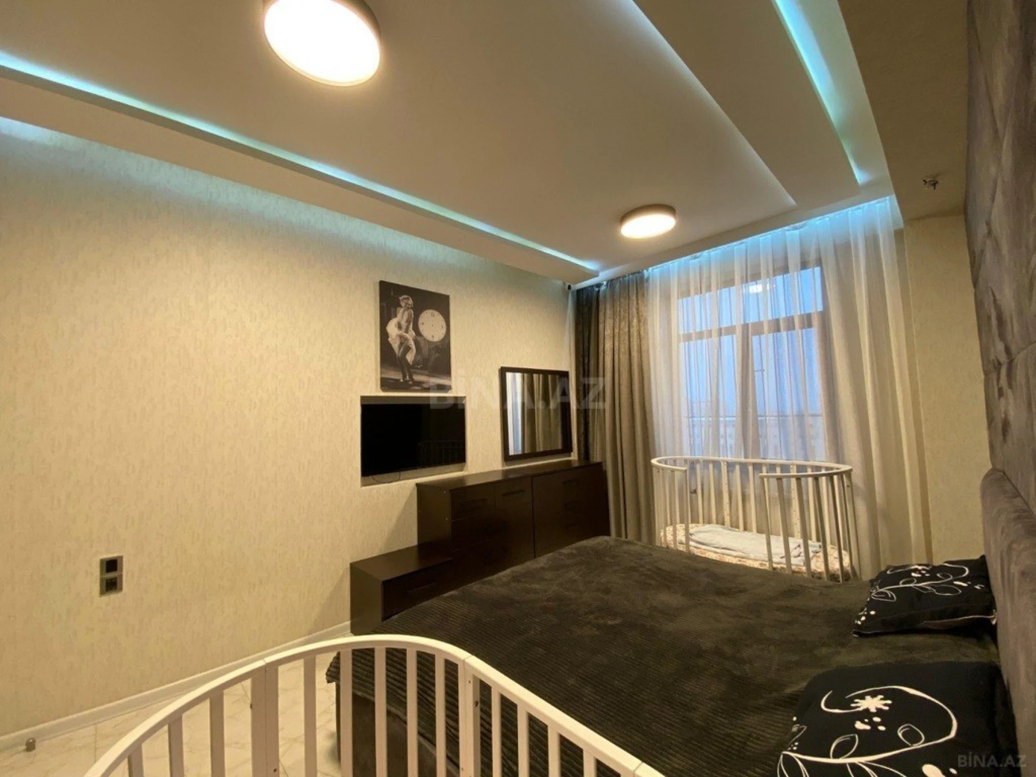 Satılır 2 otaqlı mənzil 90 m²