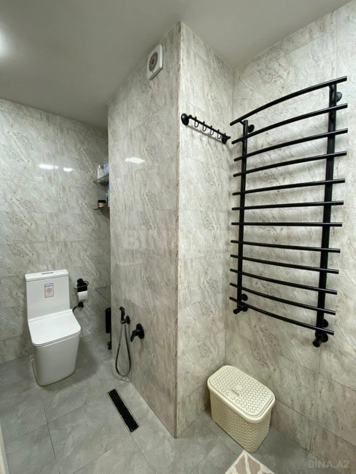 Satılır 2 otaqlı mənzil 90 m²